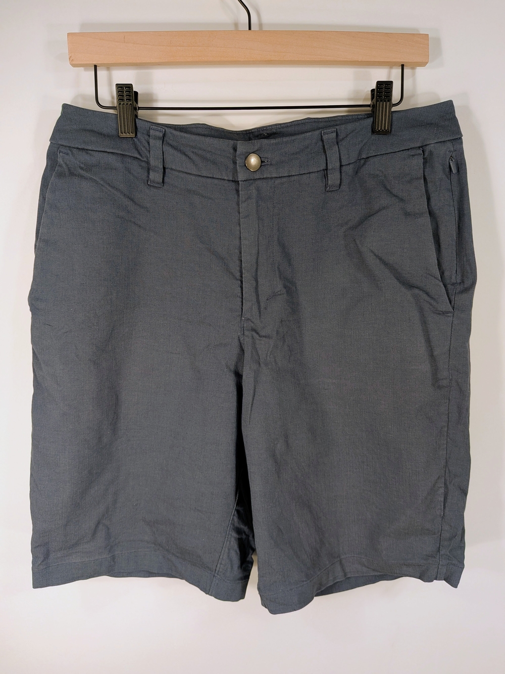 Lululemon Men's Casual Short, Grey/Charcoal, Zip Pocket, Size 32